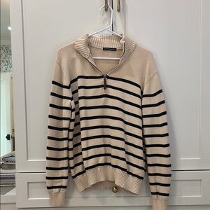 Brandy Melville Women's Cream Jumper